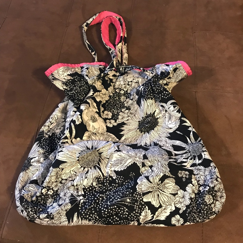 Liberty of London for Target black white pink tote - Picture 2 of 5